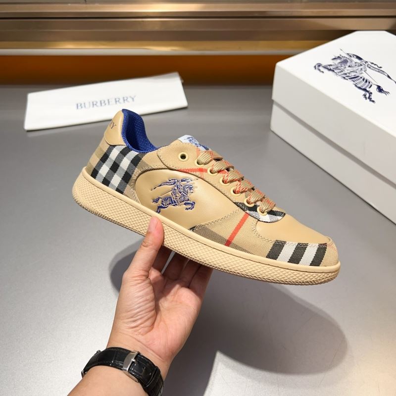 Burberry Low Shoes